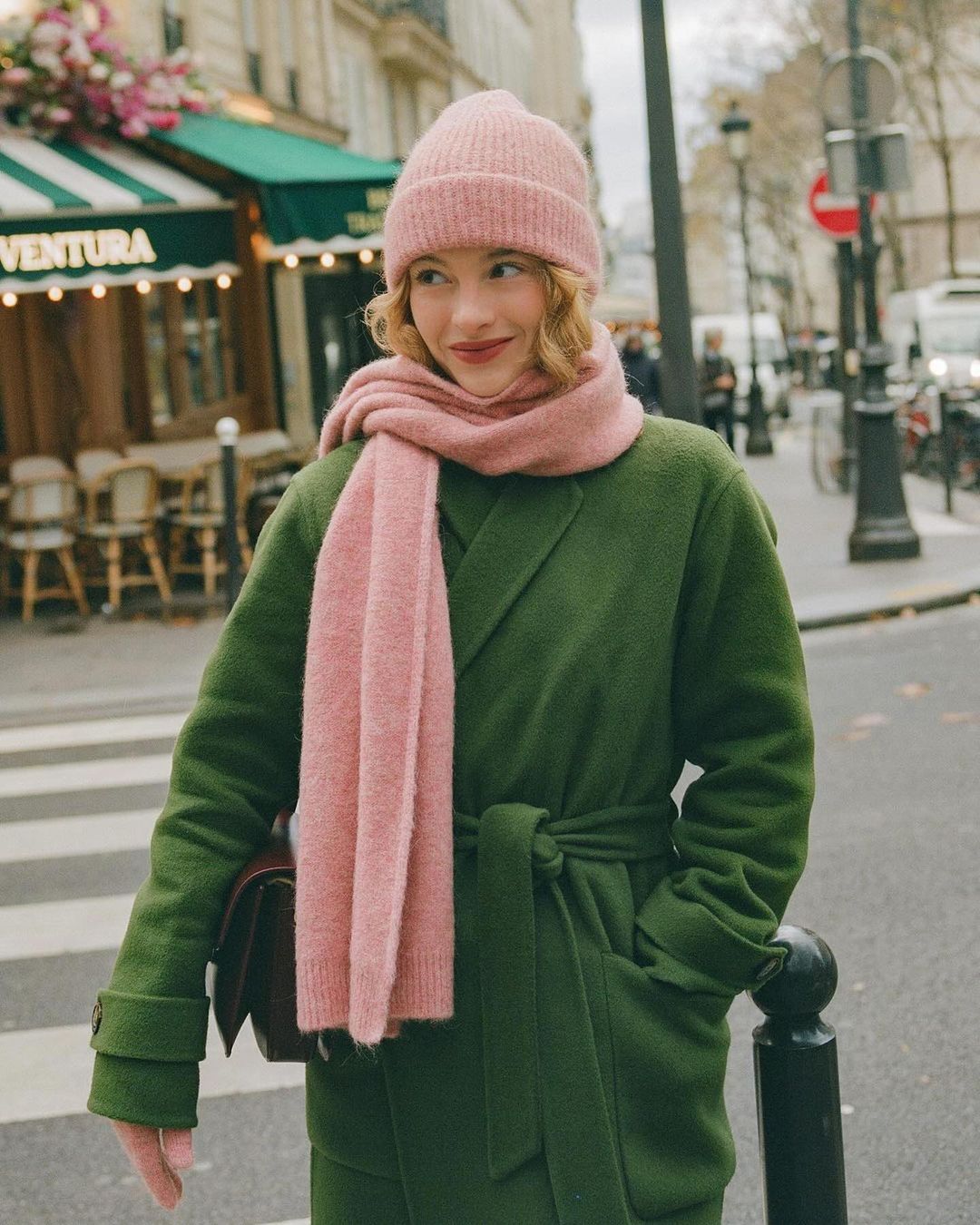 心也跟着变柔软起来了,今年春天樱花般的粉色单品必须要有