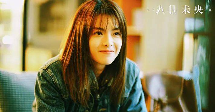 从芳华到热剧中武媚娘！美女钟楚曦不仅光靠性感火辣-8