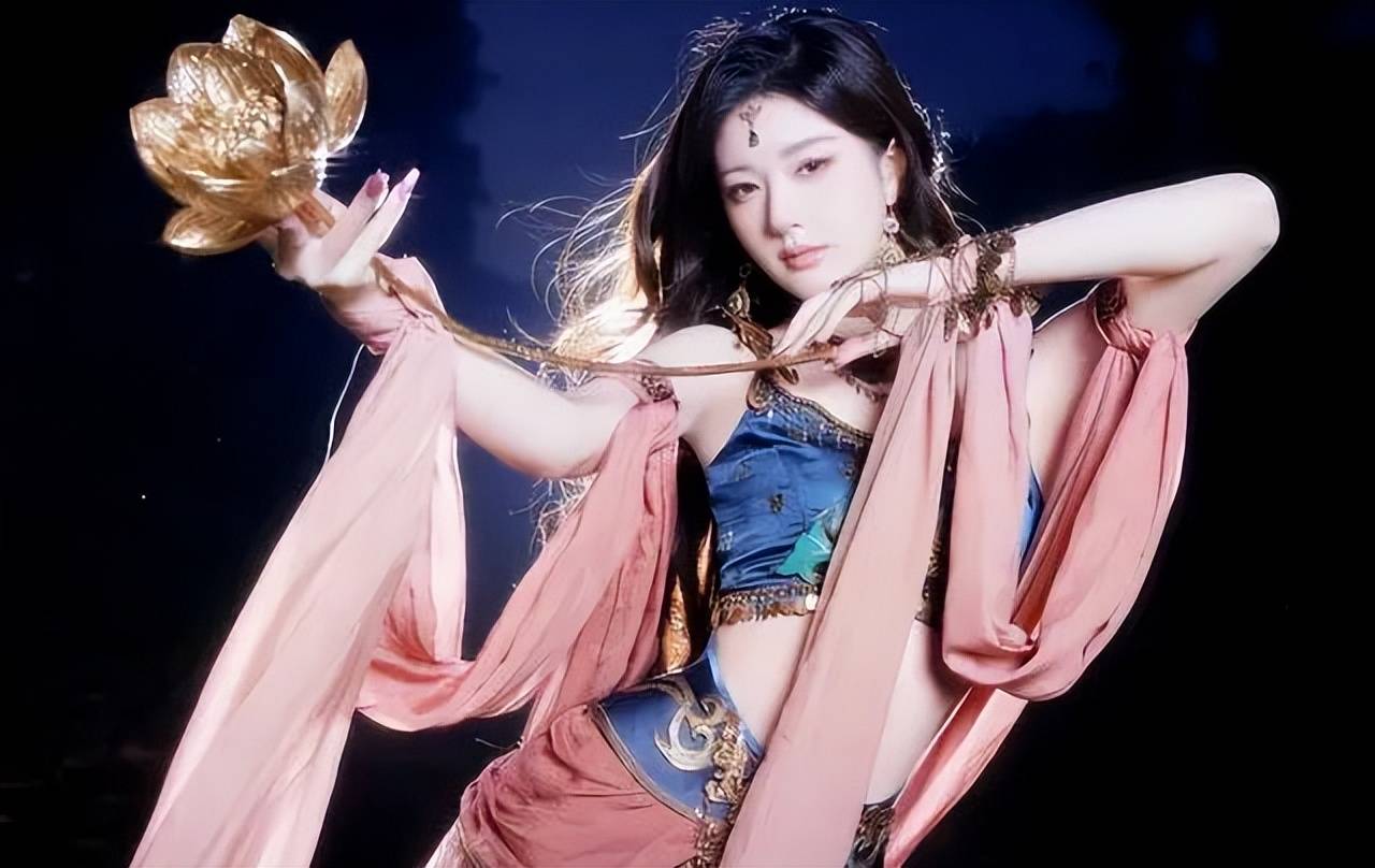 赵露思COS敦煌神女！露脐装秀小蛮腰雪肌白嫩真拼-4