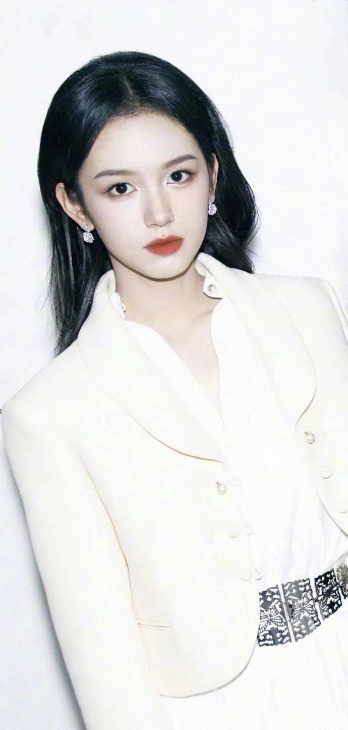 李冰冰娜扎周也徐若晗惊艳合影！和颂四美谁最性感火辣？-11