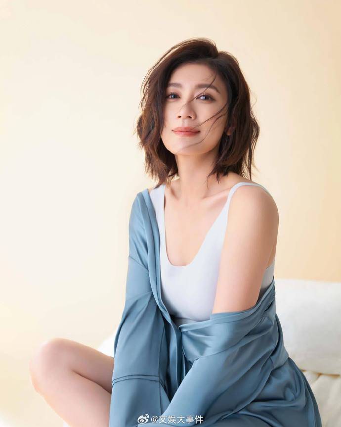 贾静雯拍过尺度最大内衣广告？肤白貌美性感撩人-6