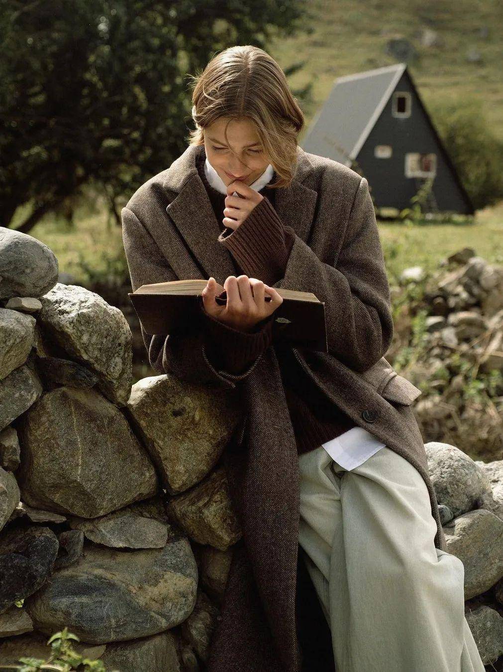 大衣穿得“高级”靠什么?这3个打扮方法一直被热捧,时髦百搭-6 大衣穿得“高级”靠什么?这3个打扮方法一直被热捧,时髦百搭