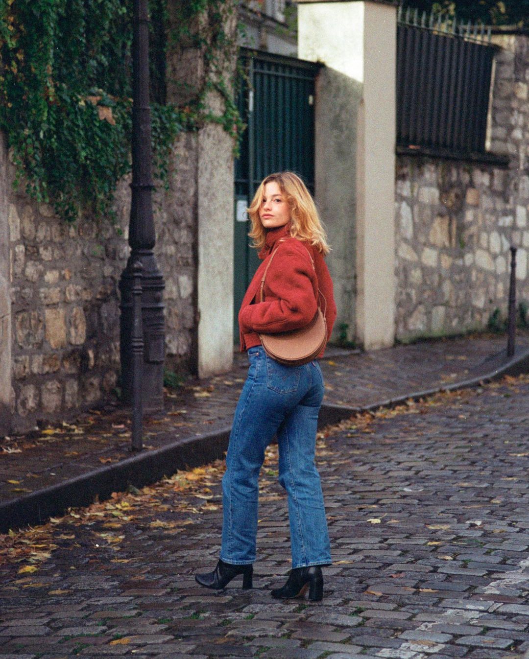 开春就这样穿！在法国女生Camille Yolaine的穿搭页面中找到造型灵感