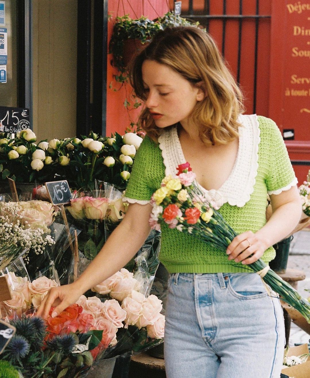 开春就这样穿！在法国女生Camille Yolaine的穿搭页面中找到造型灵感