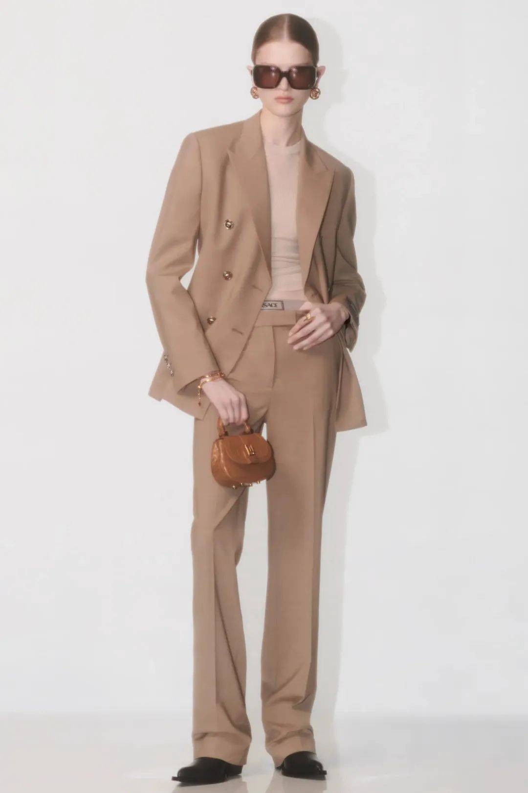 一定要弄懂2024年的“春夏流行色”，这6个颜色谁见都说很好看！