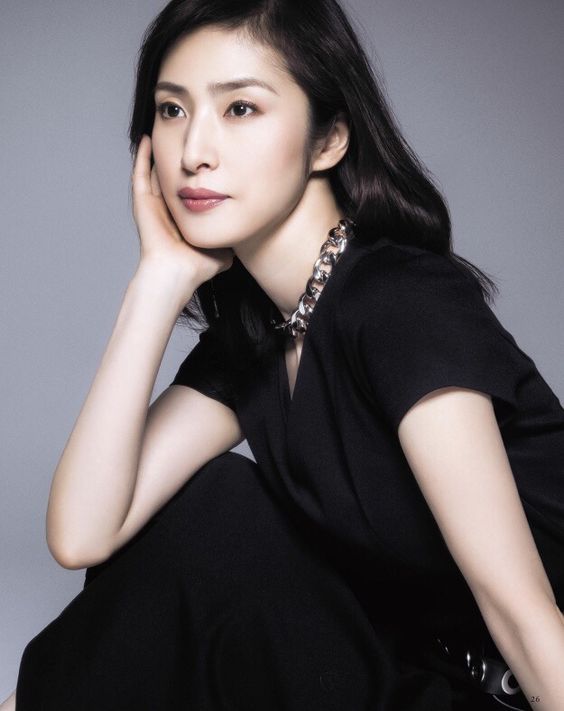 被传是“天王遥”原型,全日本女生都想嫁她,天海祐希拥有独特的中性气质