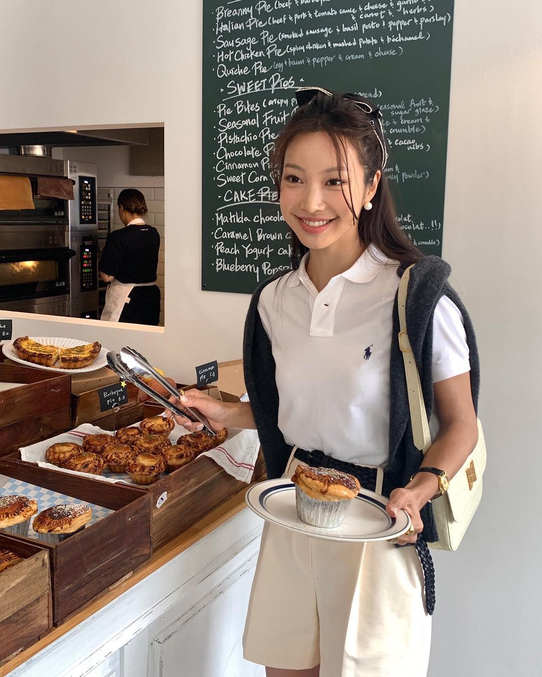 今年春夏流行什么？答案就在爸爸的衣柜里！从秀场到街头都在穿Polo衫