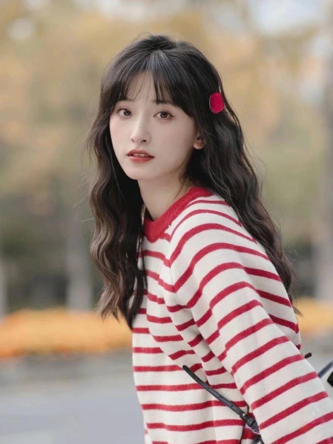 2024想烫发的姐妹看过来！几款烫发发型分享给你