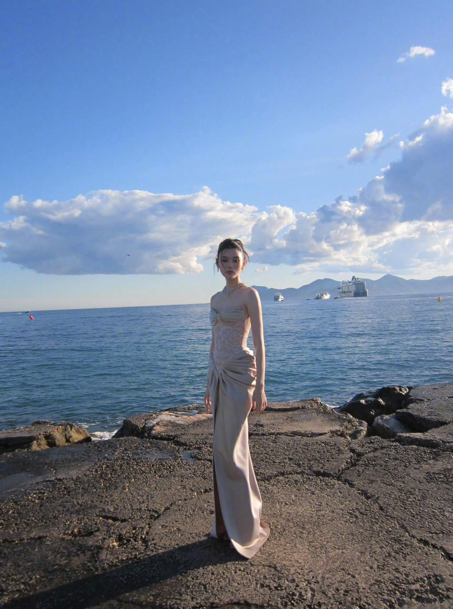 奚梦瑶戛纳惊艳全场！