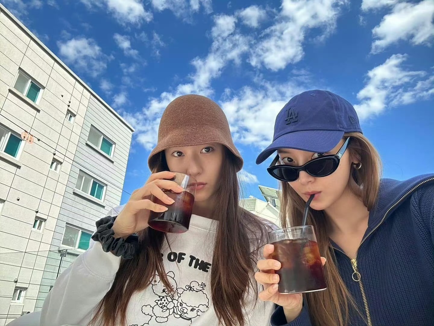 郑秀晶和郑秀妍的日常随拍