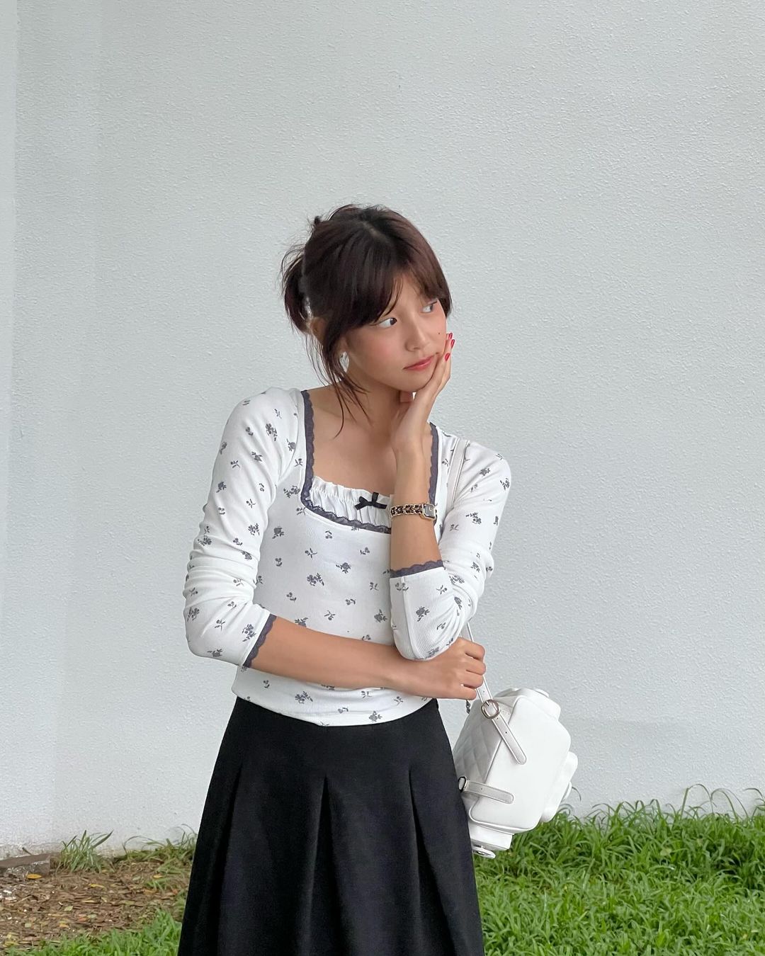 泰国新生代演员Baipor太会穿衣打扮,可甜可酷少女感风格让人心动