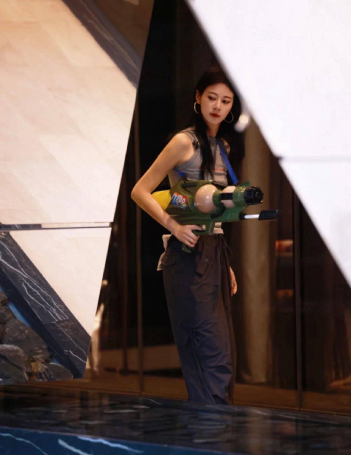 东北甜妹从小透明一跃成为芒果台红人和穿搭界的顶流,她是靠什么?-15 东北甜妹从小透明一跃成为芒果台红人和穿搭界的顶流,她是靠什么?