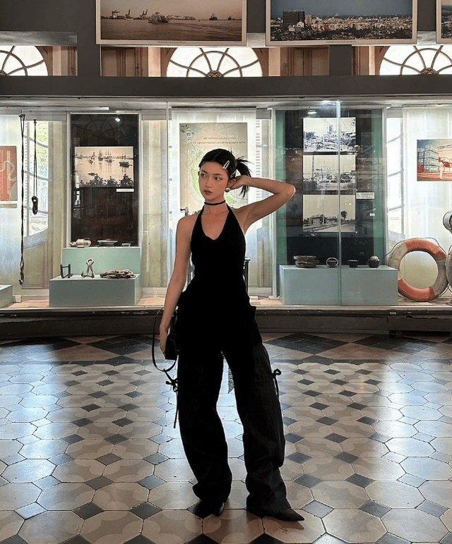 ins时尚的博主maikyhan ，娇小可爱的女生穿搭风格