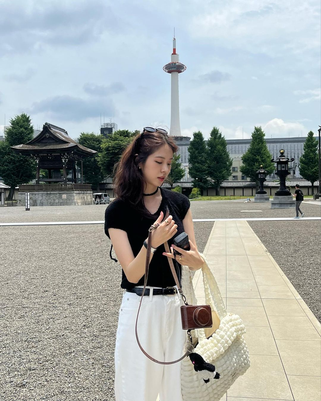 又挖掘到一位穿衣打扮有范儿的韩国演员徐恩秀, 穿搭自带文艺风清新又养眼