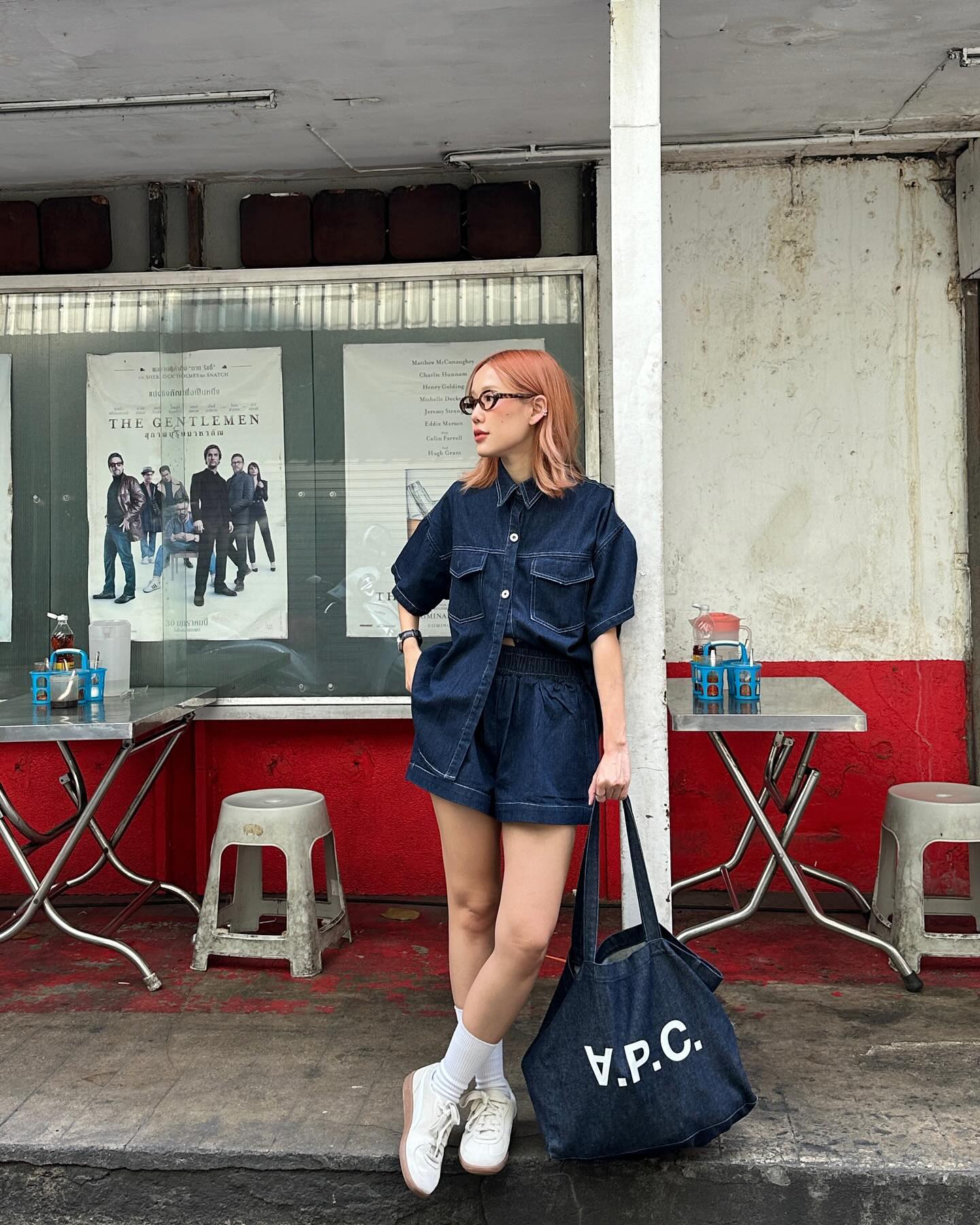 天气太熱穿什么好？这3位泰国女生的穿搭示范，夏季清凉又有型