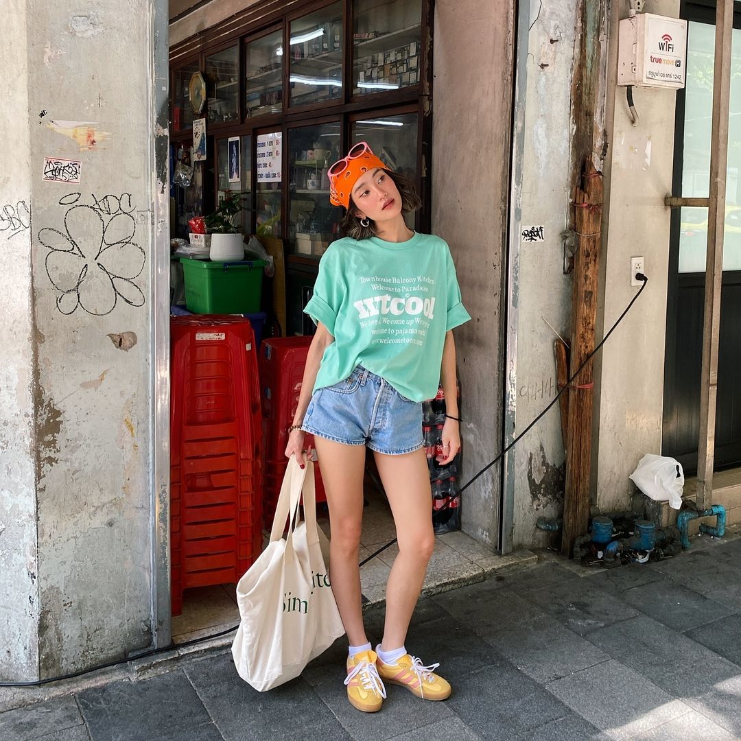 天气太熱穿什么好？这3位泰国女生的穿搭示范，夏季清凉又有型