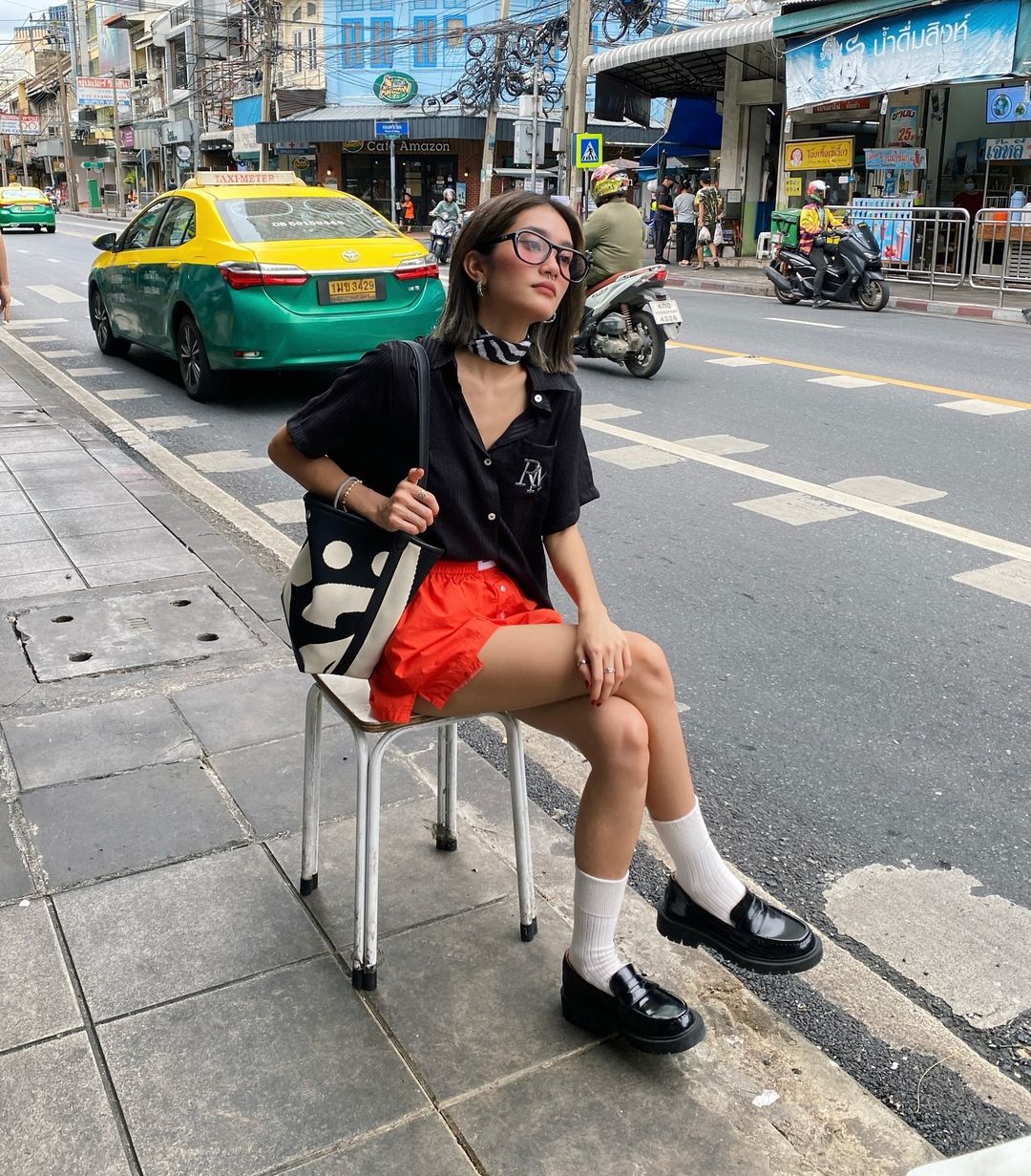 天气太熱穿什么好？这3位泰国女生的穿搭示范，夏季清凉又有型