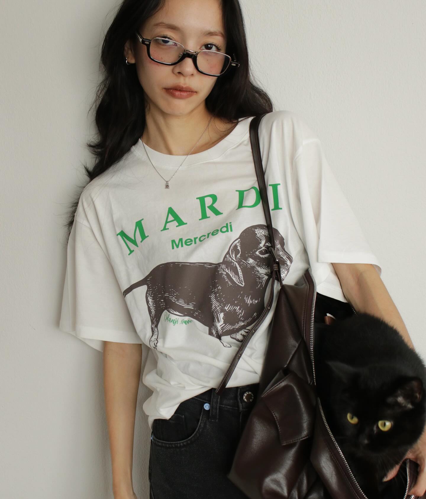 天气太熱穿什么好？这3位泰国女生的穿搭示范，夏季清凉又有型