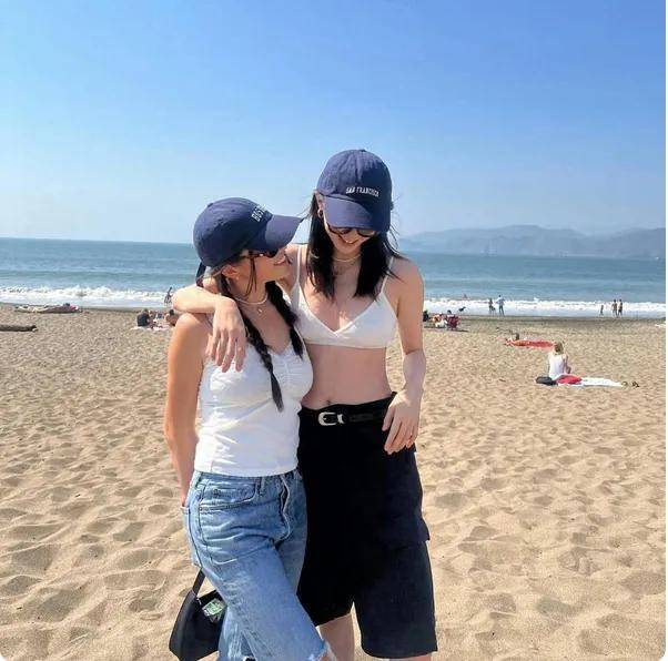 欧阳娜娜性感泳装照曝光！网友炮轰她身材不够火辣-6
