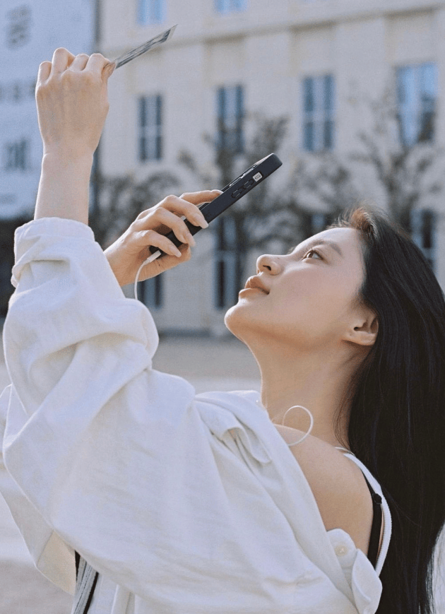 穿搭博主sungziyoung的时尚秘籍：简约韩风，轻松驾驭各种场合