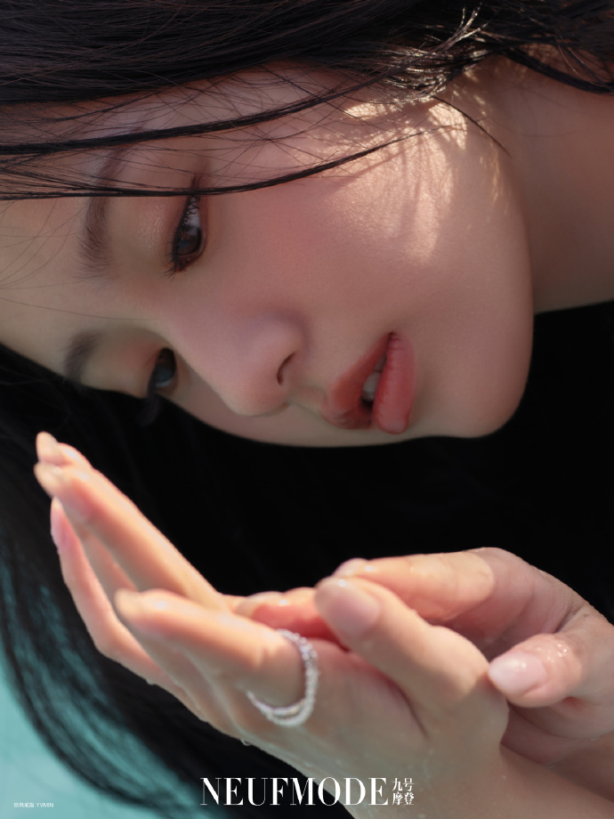 包上恩九号摩登封面造型