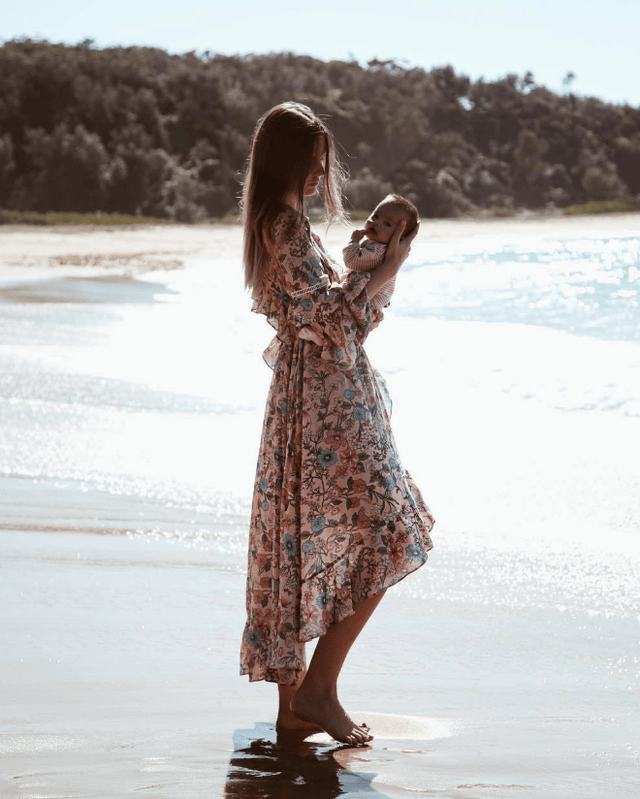 Jessica Stein亲子时尚秘籍:裙装搭配,让每站旅行都成为时尚大片-9 Jessica Stein亲子时尚秘籍:裙装搭配,让每站旅行都成为时尚大片