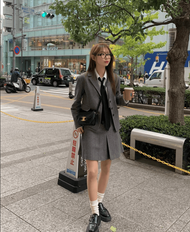 ins时尚博主最新穿搭来袭!甜美淑女风,让你秒变温柔女神-7 ins时尚博主最新穿搭来袭!甜美淑女风,让你秒变温柔女神