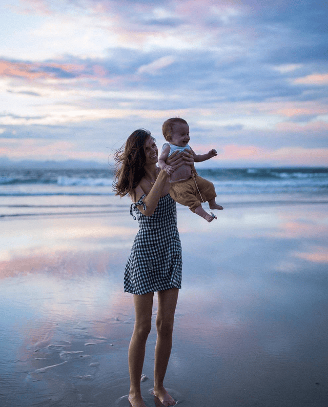 Jessica Stein亲子时尚秘籍:裙装搭配,让每站旅行都成为时尚大片-8 Jessica Stein亲子时尚秘籍:裙装搭配,让每站旅行都成为时尚大片