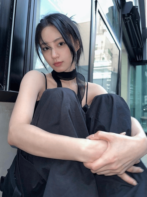 穿搭博主sungziyoung的时尚秘籍：简约韩风，轻松驾驭各种场合