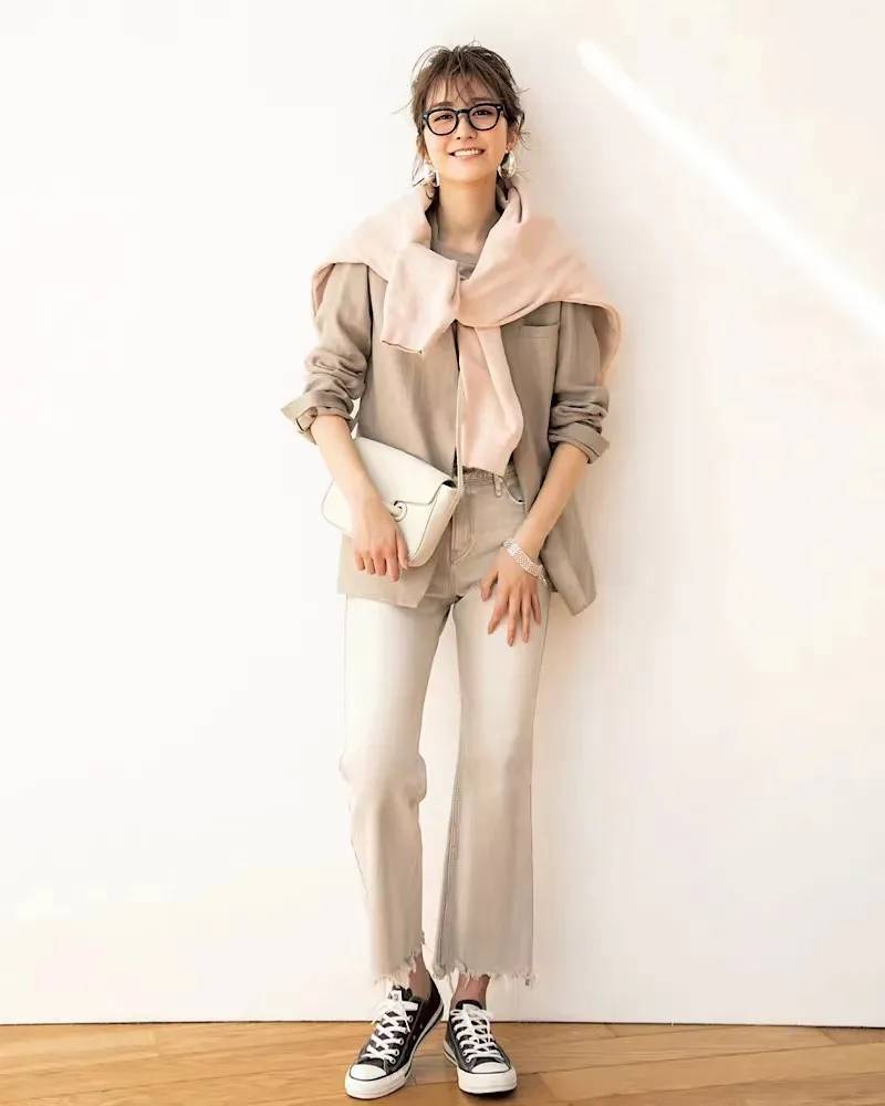 2024新晋秋冬流行色曝光:“米色系”!温柔又显贵,早穿早美-18 2024新晋秋冬流行色曝光:“米色系”!温柔又显贵,早穿早美