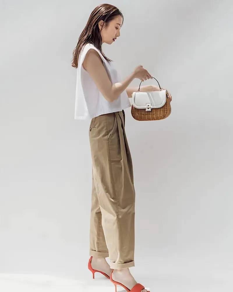 2024新晋秋冬流行色曝光:“米色系”!温柔又显贵,早穿早美-14 2024新晋秋冬流行色曝光:“米色系”!温柔又显贵,早穿早美