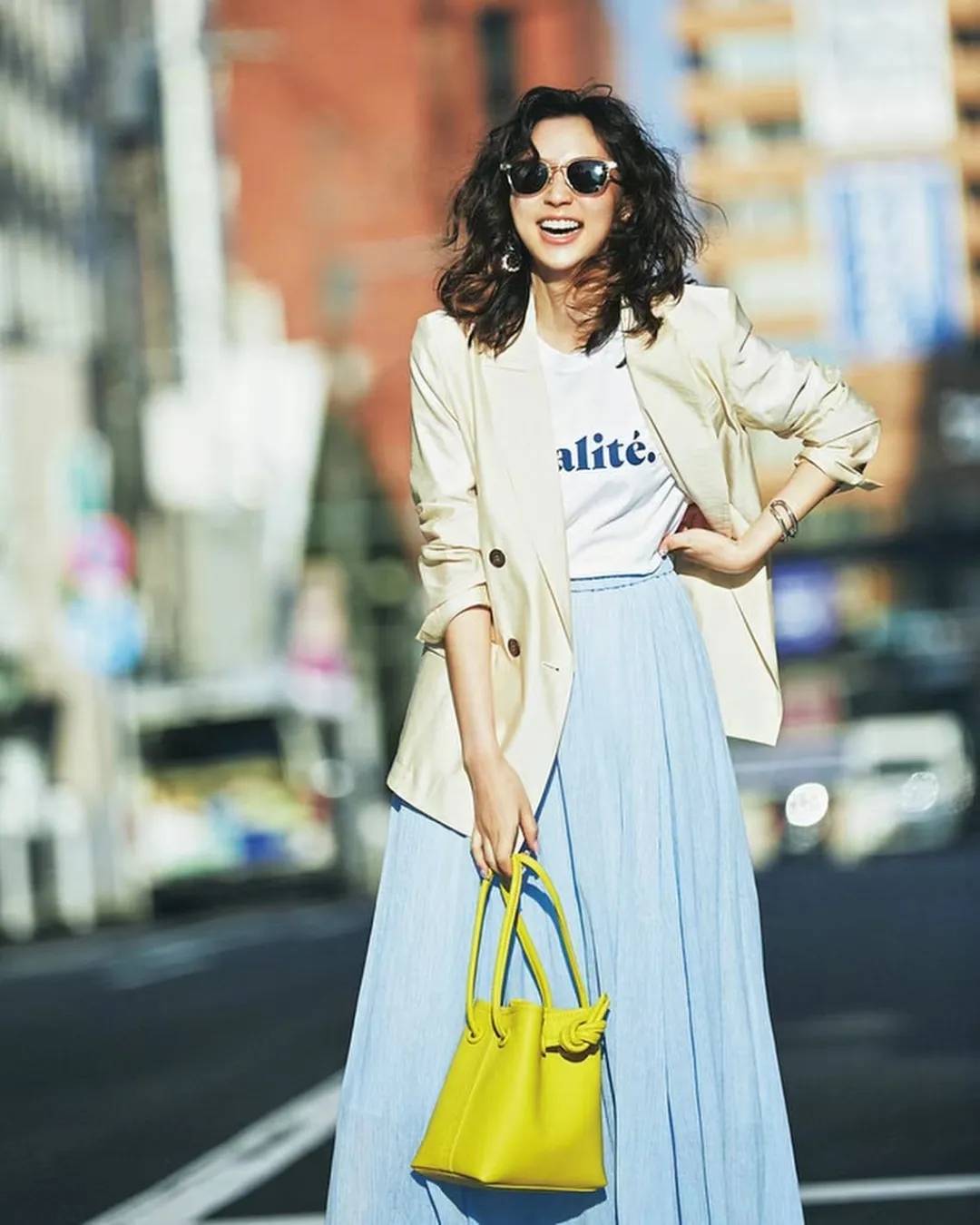 2024新晋秋冬流行色曝光:“米色系”!温柔又显贵,早穿早美-16 2024新晋秋冬流行色曝光:“米色系”!温柔又显贵,早穿早美