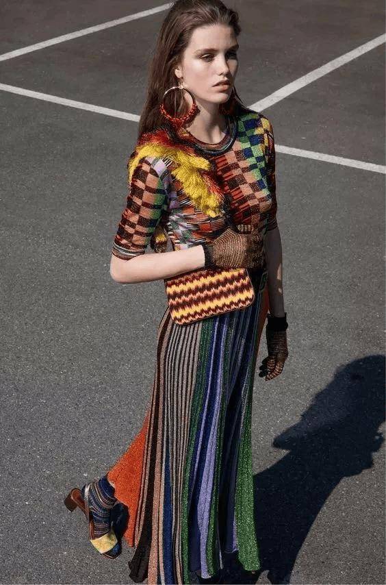 秋天最美的“百褶裙”,谁穿谁好看!-37 秋天最美的“百褶裙”,谁穿谁好看!