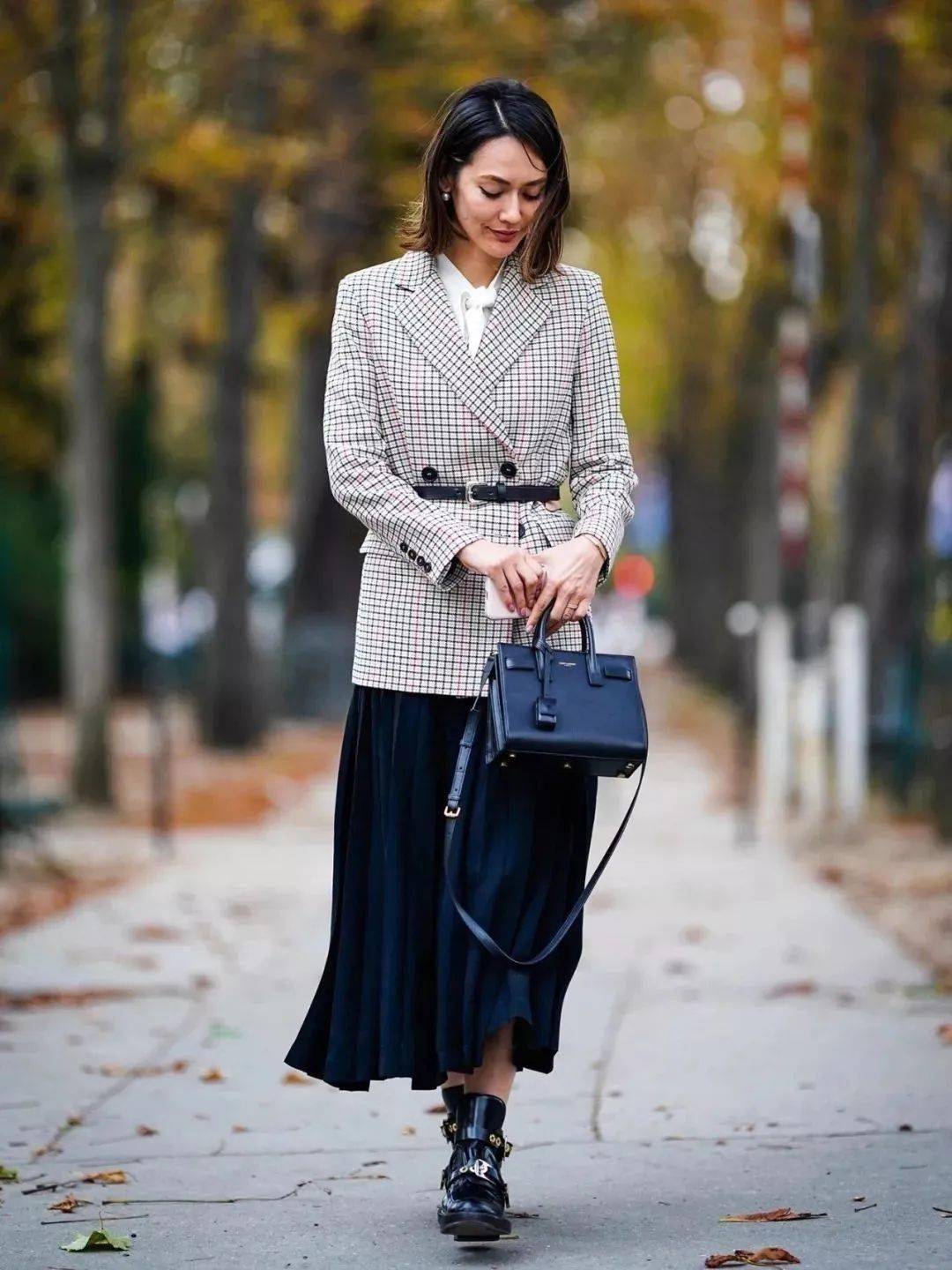 秋天最美的“百褶裙”,谁穿谁好看!-25 秋天最美的“百褶裙”,谁穿谁好看!