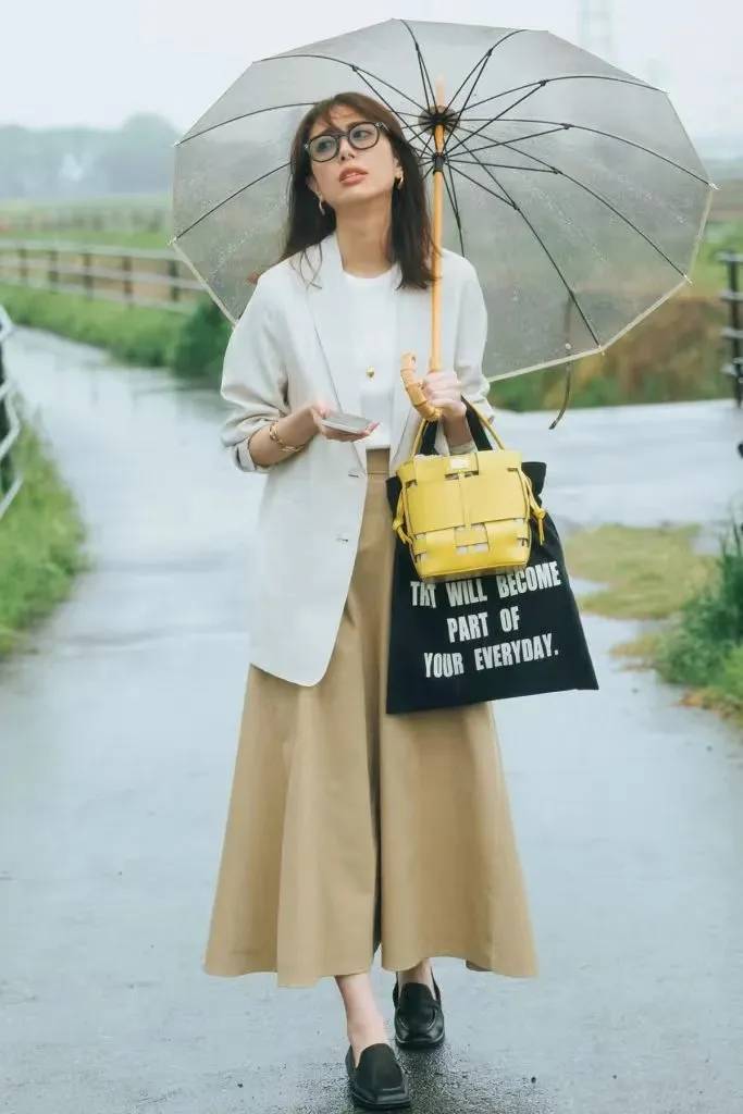 2024新晋秋冬流行色曝光:“米色系”!温柔又显贵,早穿早美-6 2024新晋秋冬流行色曝光:“米色系”!温柔又显贵,早穿早美