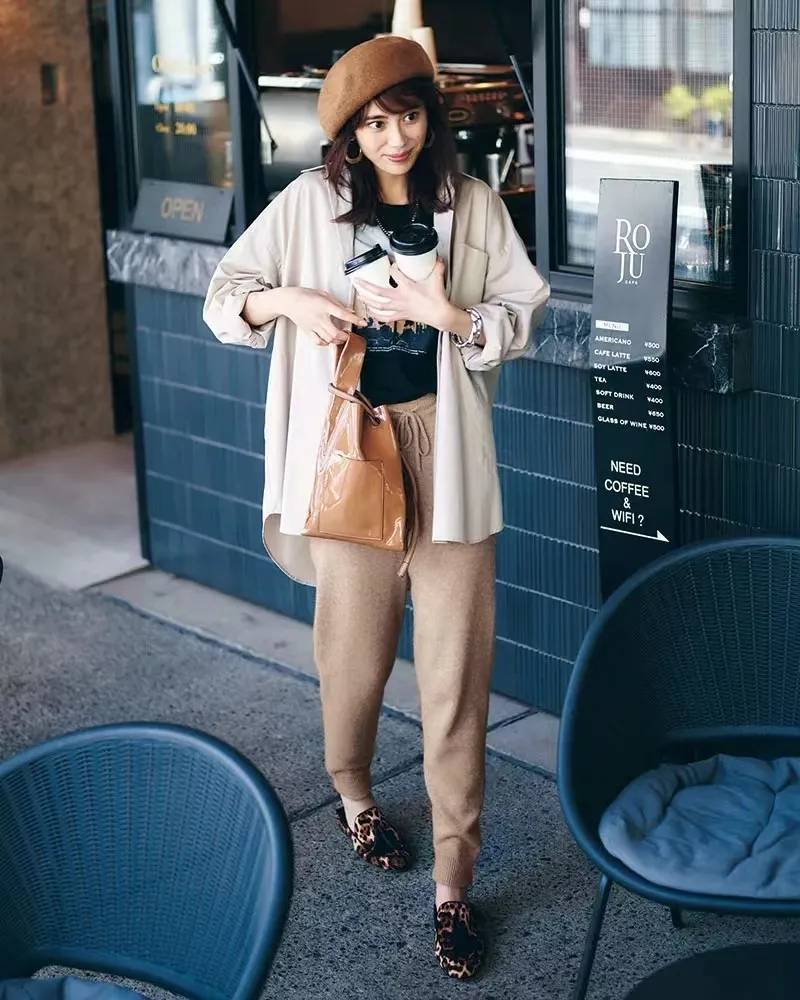 2024新晋秋冬流行色曝光:“米色系”!温柔又显贵,早穿早美-10 2024新晋秋冬流行色曝光:“米色系”!温柔又显贵,早穿早美