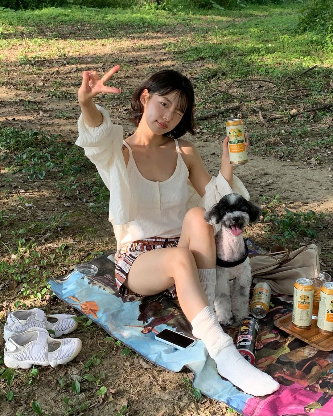 不笑時像郑浩妍，笑起來是邻家女孩：看看这位淡颜系韩国美女模特