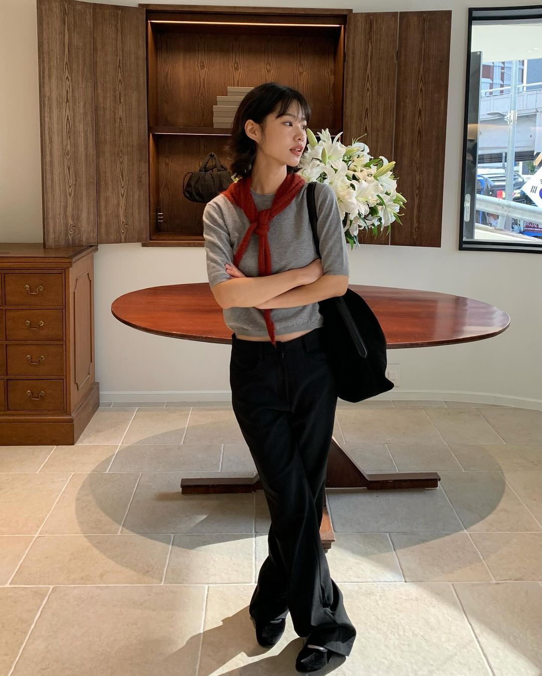 不笑時像郑浩妍，笑起來是邻家女孩：看看这位淡颜系韩国美女模特