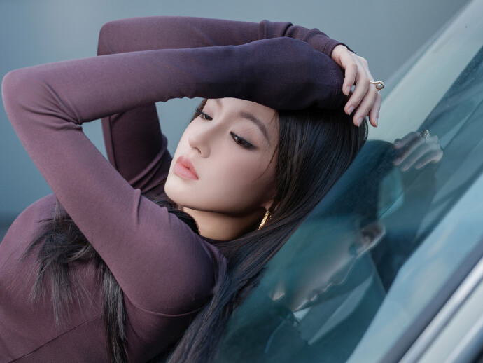 程潇登ELLEMEN杂志封面造型，表现力满满