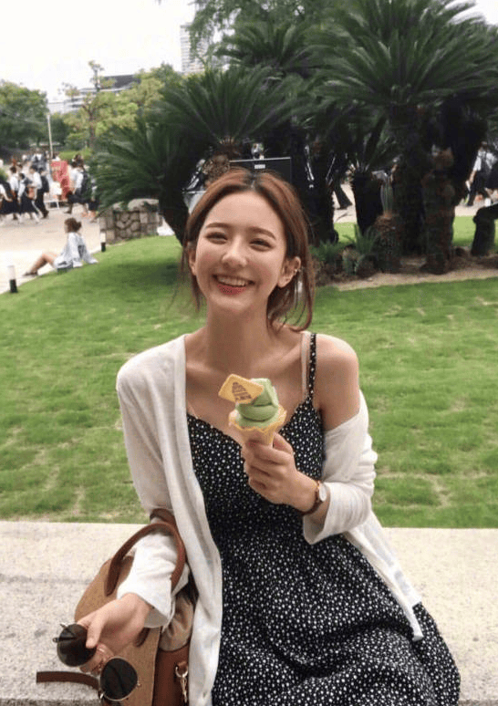 时尚界的微笑天使:ins博主Hye Jeong用笑容点亮你的日常穿搭-4 时尚界的微笑天使:ins博主Hye Jeong用笑容点亮你的日常穿搭