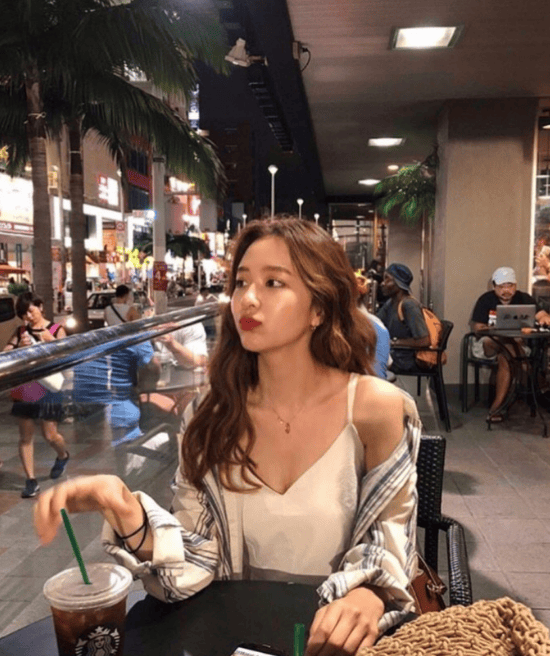 时尚界的微笑天使:ins博主Hye Jeong用笑容点亮你的日常穿搭-3 时尚界的微笑天使:ins博主Hye Jeong用笑容点亮你的日常穿搭