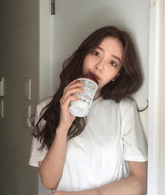 时尚界的微笑天使:ins博主Hye Jeong用笑容点亮你的日常穿搭-1 时尚界的微笑天使:ins博主Hye Jeong用笑容点亮你的日常穿搭