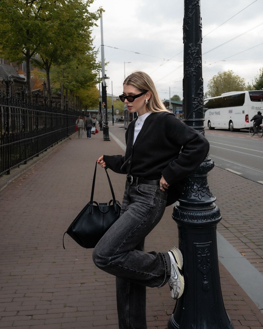 又到了针织衫出场的季节，看看潮人们在这个冬天都怎么穿