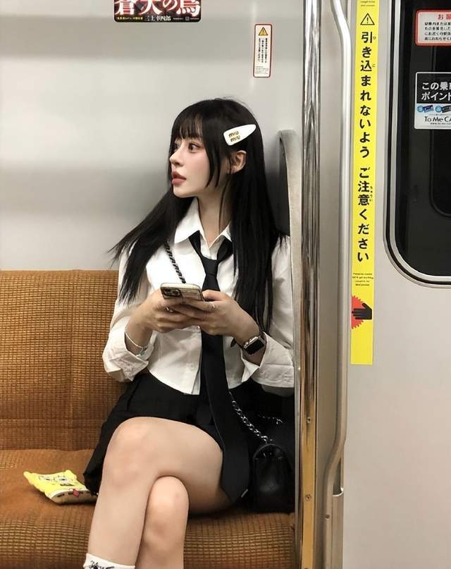 韩国时尚博主Seong_hee教你如何打造简约高级时尚感-3 韩国时尚博主Seong_hee教你如何打造简约高级时尚感