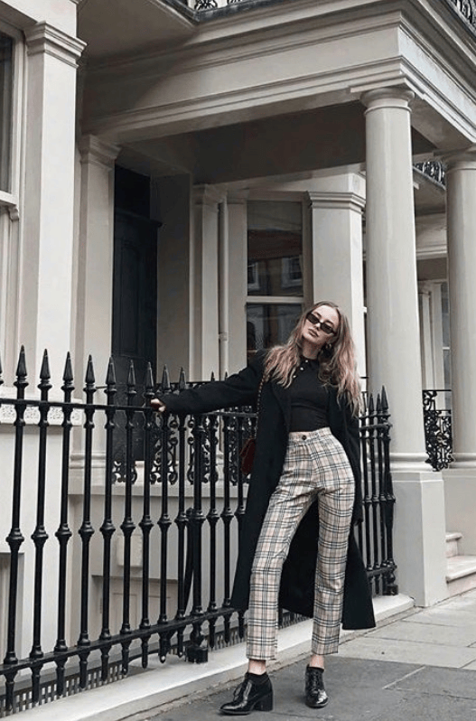 俄罗斯时尚博主Sonya Esman：颜值爆表长腿吸睛，酷到没朋友