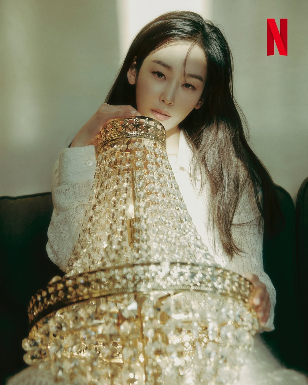孔刘和徐玄振的《一箱情缘》宣传照太甜了,简直婚纱照教科书