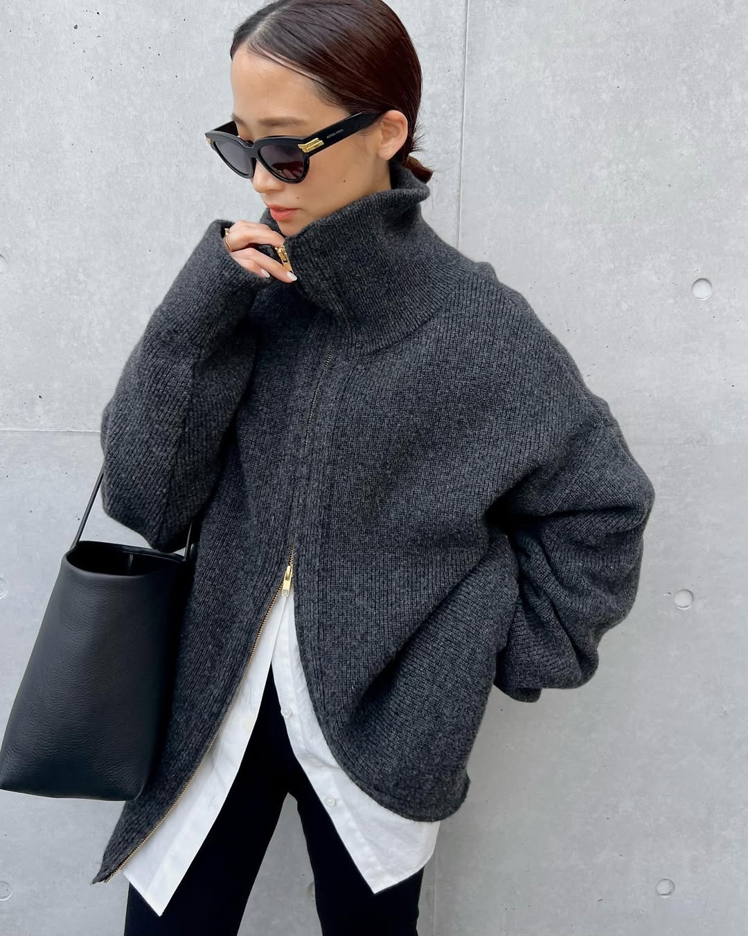 基本中性色如何穿出个人风格？看这3位日本时女生的穿搭