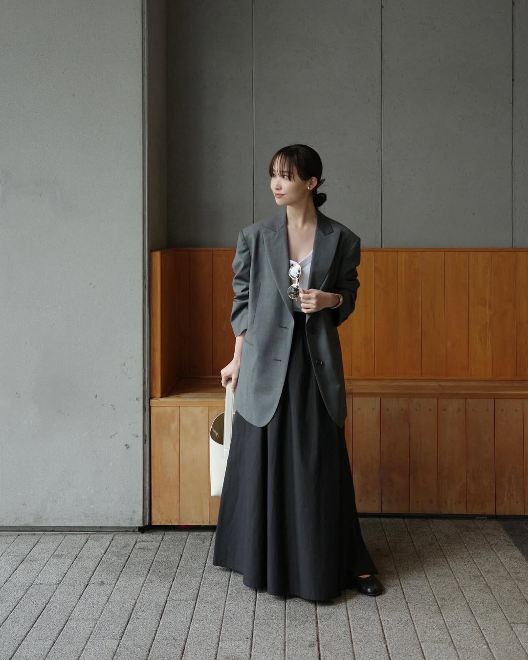 基本中性色如何穿出个人风格？看这3位日本时女生的穿搭