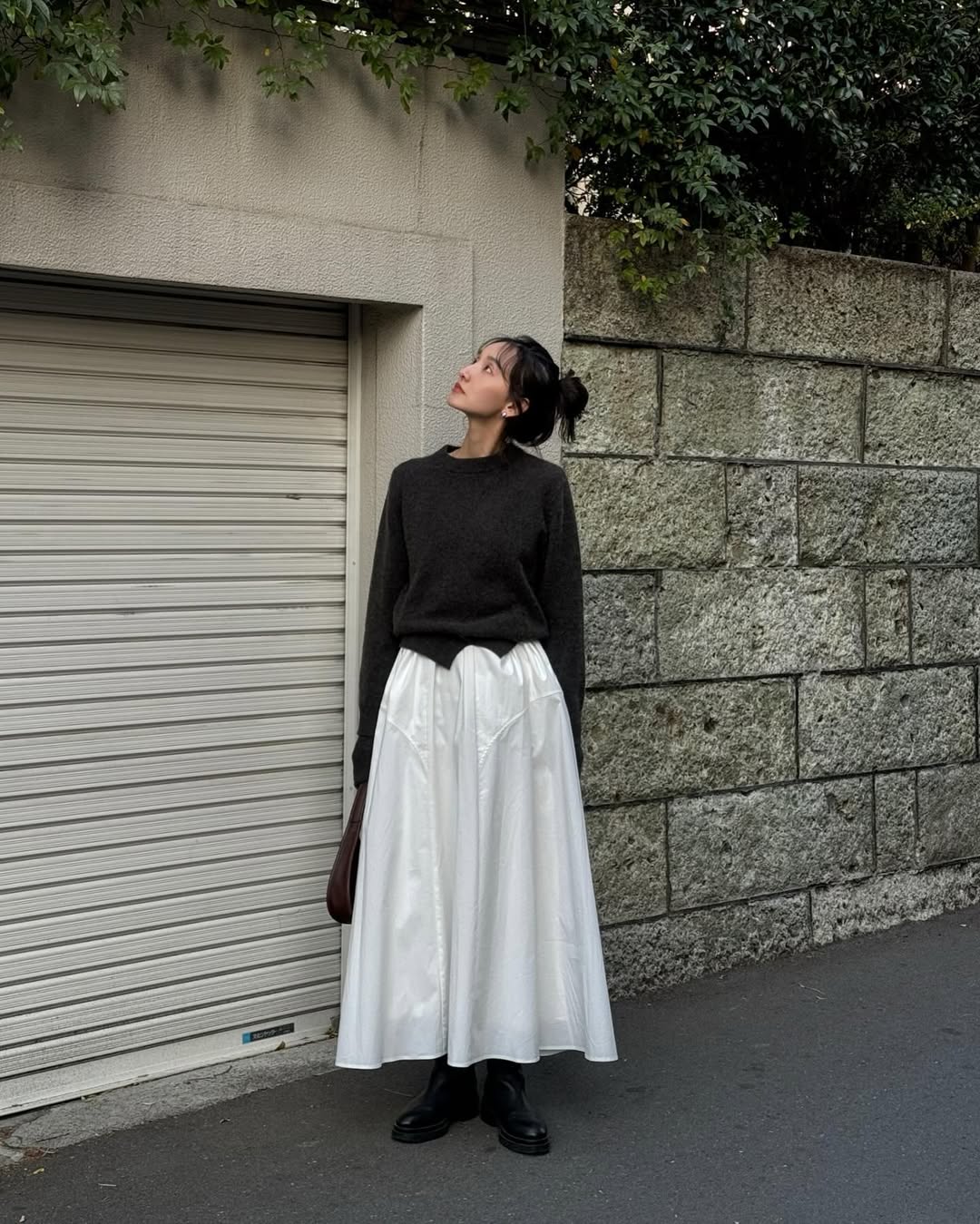 基本中性色如何穿出个人风格？看这3位日本时女生的穿搭