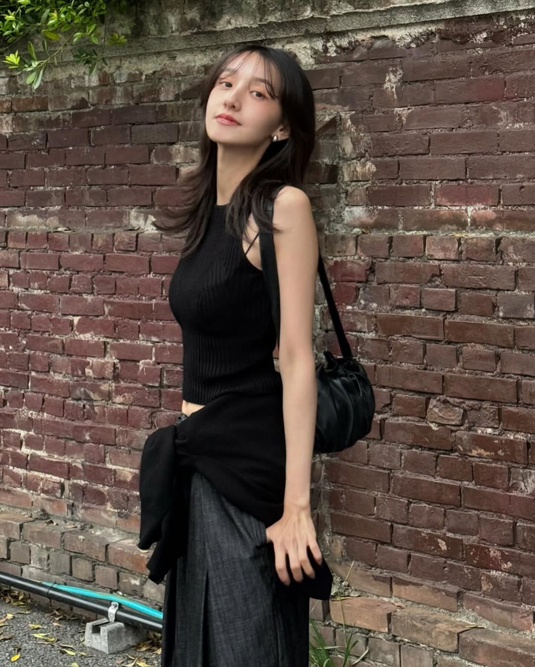 基本中性色如何穿出个人风格？看这3位日本时女生的穿搭